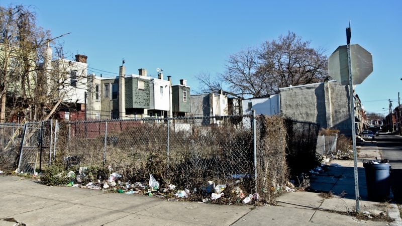 Activists hope to turn a lot in the Swampoodle section of North Philadelphia into a garden. (Kimberly Paynter/WHYY)