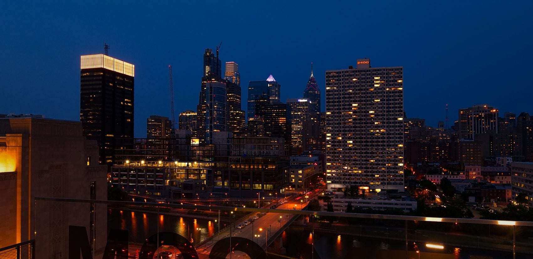 Evening settles over the city's skyline. (Bastiaan Slabbers for WHYY)