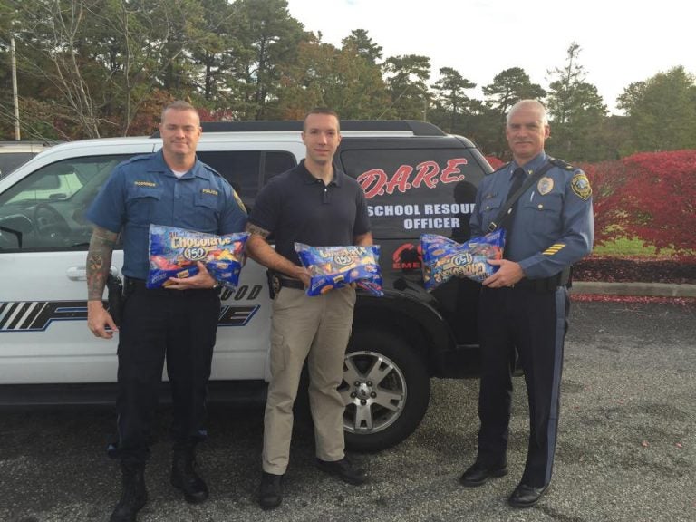 Flag down a Beachwood police car, get candy on trickortreat night WHYY