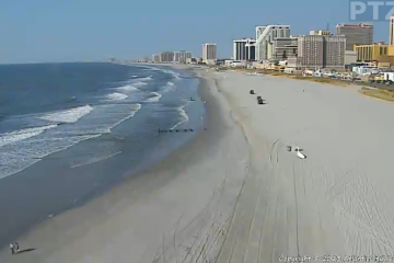  Shortly before 10 a.m. today in Atlantic City via AtlanticCityWebcam.com.  