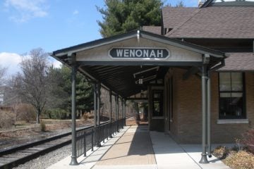 20140325-wenonah-station-1200-1 If new passenger train service comes to Wenonah, a new station would be built next to this older one. (Bob Holt/for NewsWorks)