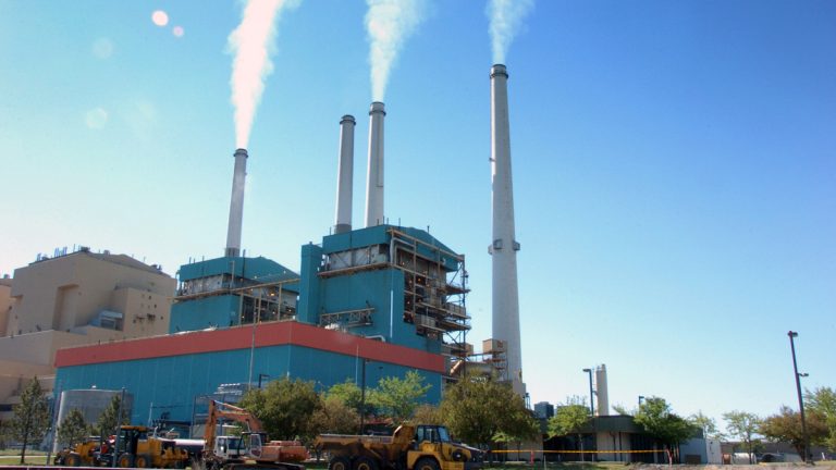  The Obama administration set a goal to cut carbon emissions by power plants by 30 percent by 2030. (AP Photo/Matthew Brown, File) 