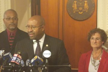 20151026_133123-002 Philadelphia Mayor Michael Nutter, center, and Inspector General Amy Kurland outline the probe into whether the city's Department of Licenses & Inspections is doing its job. (Tom MacDonald/WHYY)