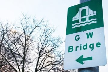 A sign directing New Jersey traffic toward the George Washington Bridge.
(Natalie Fertig / WNYC)