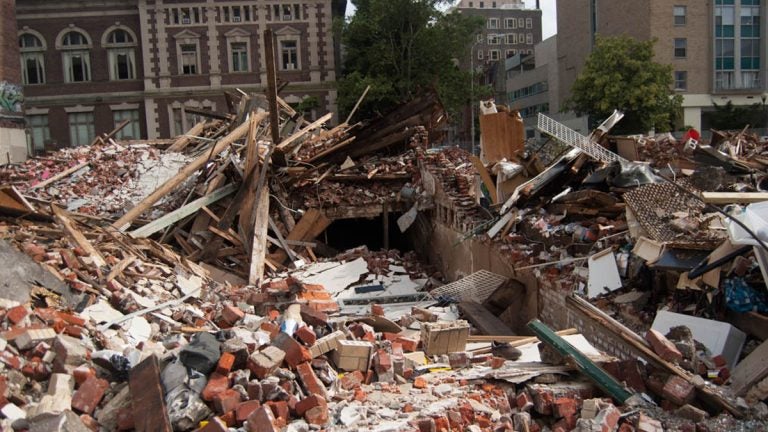  Building collapse site at 22nd and Market Streets in Philadelphia (Lindsay Lazarski/WHYY) 