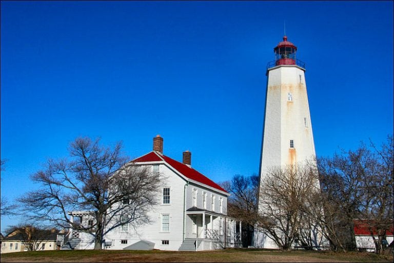  Sandy Hook Lighthouse. (Photo: Kiszka King via Flickr) 