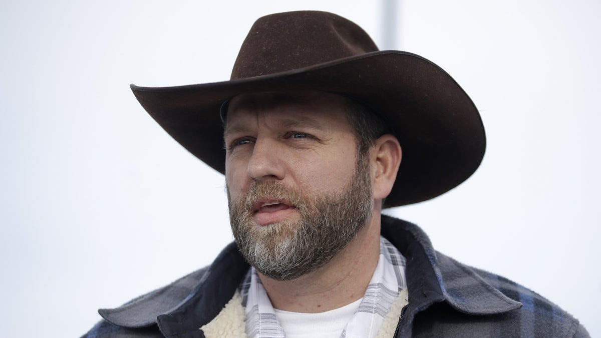  Ammon Bundy, one of the sons of Nevada rancher Cliven Bundy, speaks with reporters during a news conference at Malheur National Wildlife Refuge headquarters Monday, Jan. 4, 2016, near Burns, Ore. (AP Photo/Rick Bowmer) 