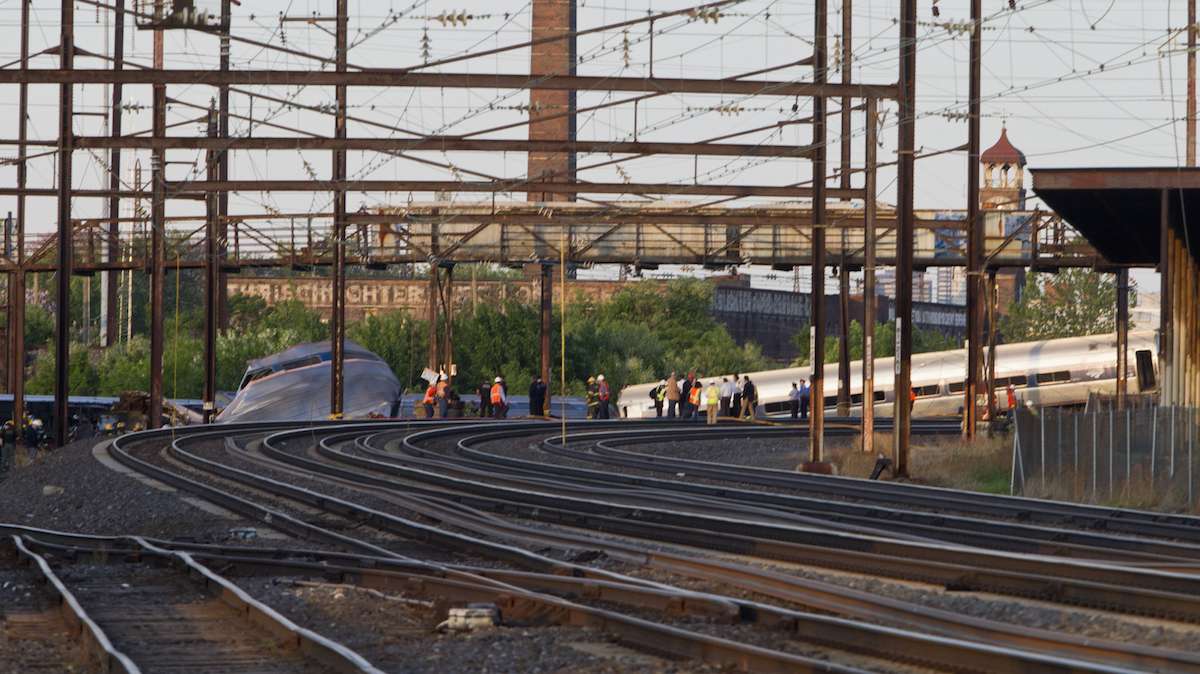  Investigators return to crash scene Thursday morning in North Philadelphia. (Brad Larrison/for NewsWorks) 