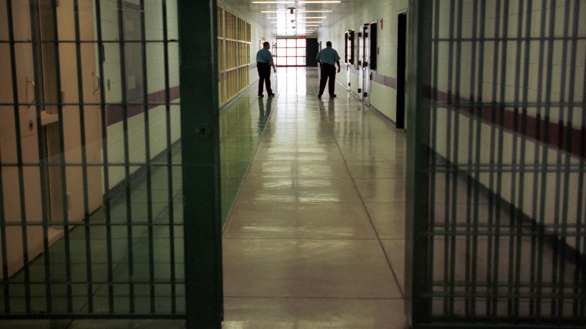  Officers at the Cumberland County Prison in Carlisle, Pennsylvania, walk the halls. (AP file photo) 