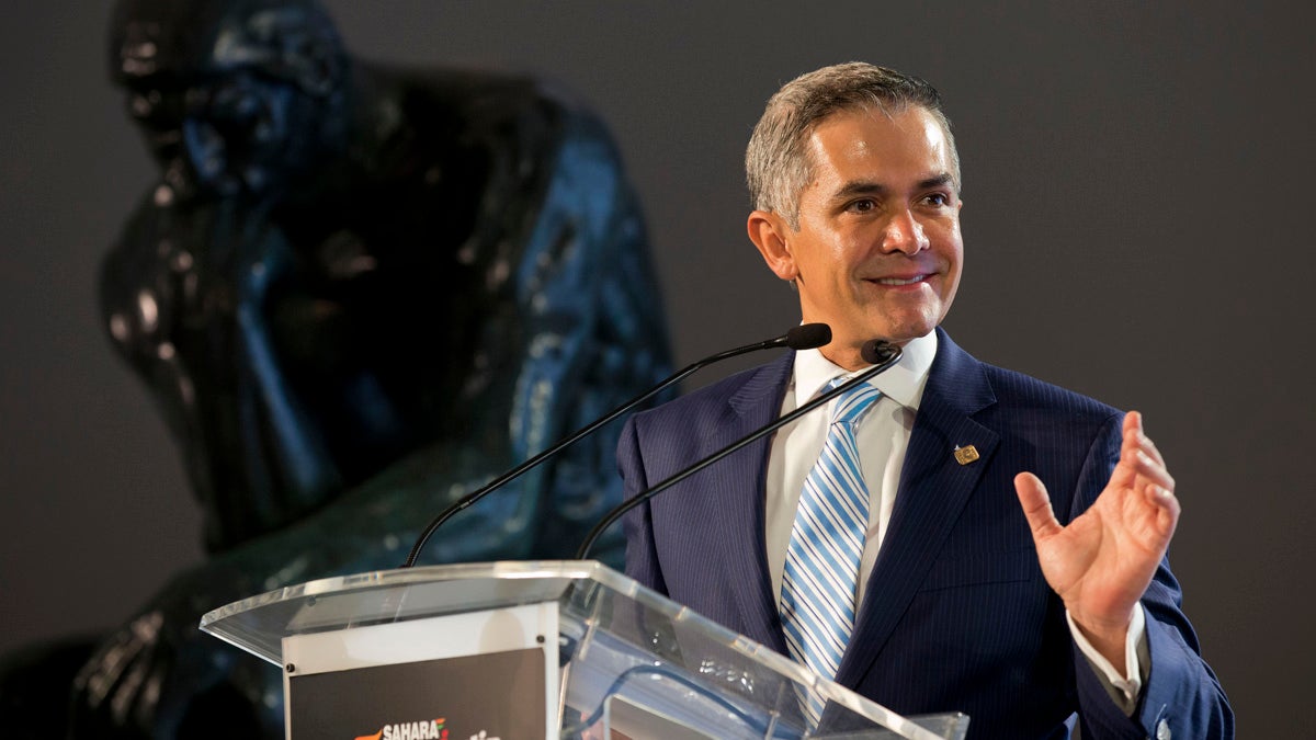  Mexico City Mayor Miguel Angel Mancera is supporting Mayor Michael Nutter's goal of establishing Philadelphia as a World Heritage City. (AP file photo) 