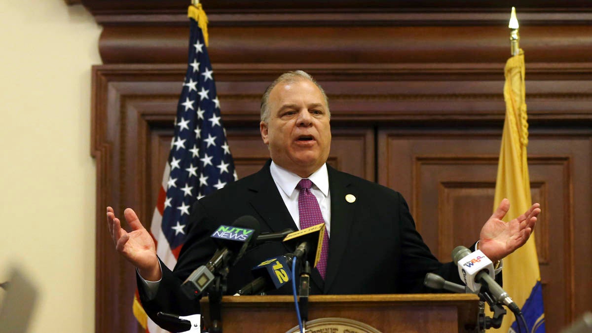  New Jersey Senate President Steve Sweeney tells a gathering Thursday that he will push for a constitutional amendment requiring the state to make quarterly public pension payments despite Gov. Chris Christie's strong opposition. (AP Photo/Mel Evans) 