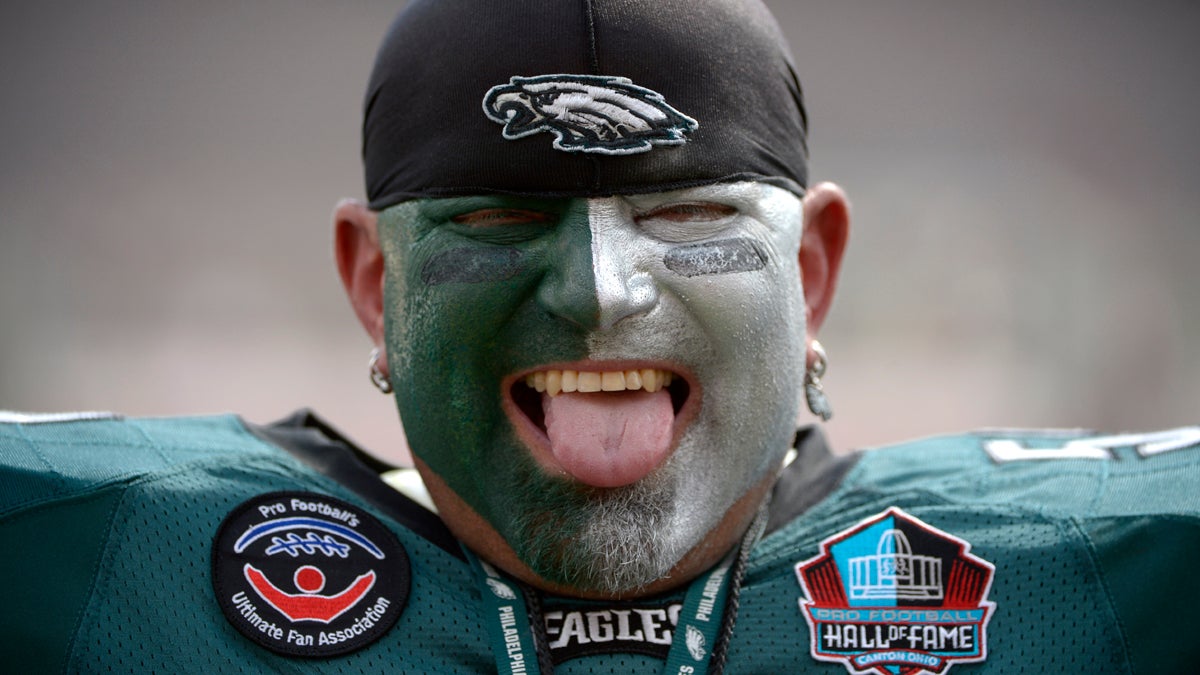  Philadelphia Eagles fan Shaun Young, of Springfield, Penn., shows his support (Phelan M. Ebenhack/AP Photo, file) 