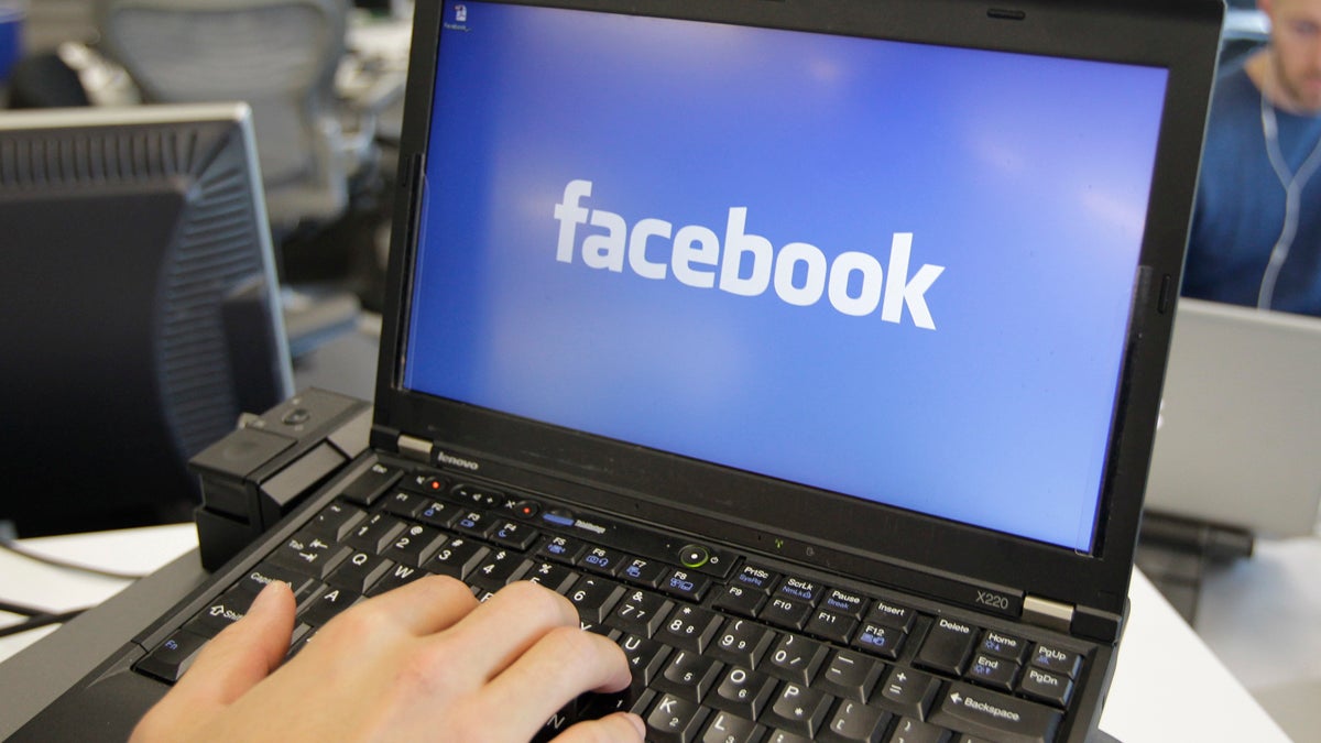  A New Jersey appeals court has ruled that paroled sex offenders can be barred from Facebook, LinkedIn and other online social networks. (Paul Sakuma/AP Photo, file) 