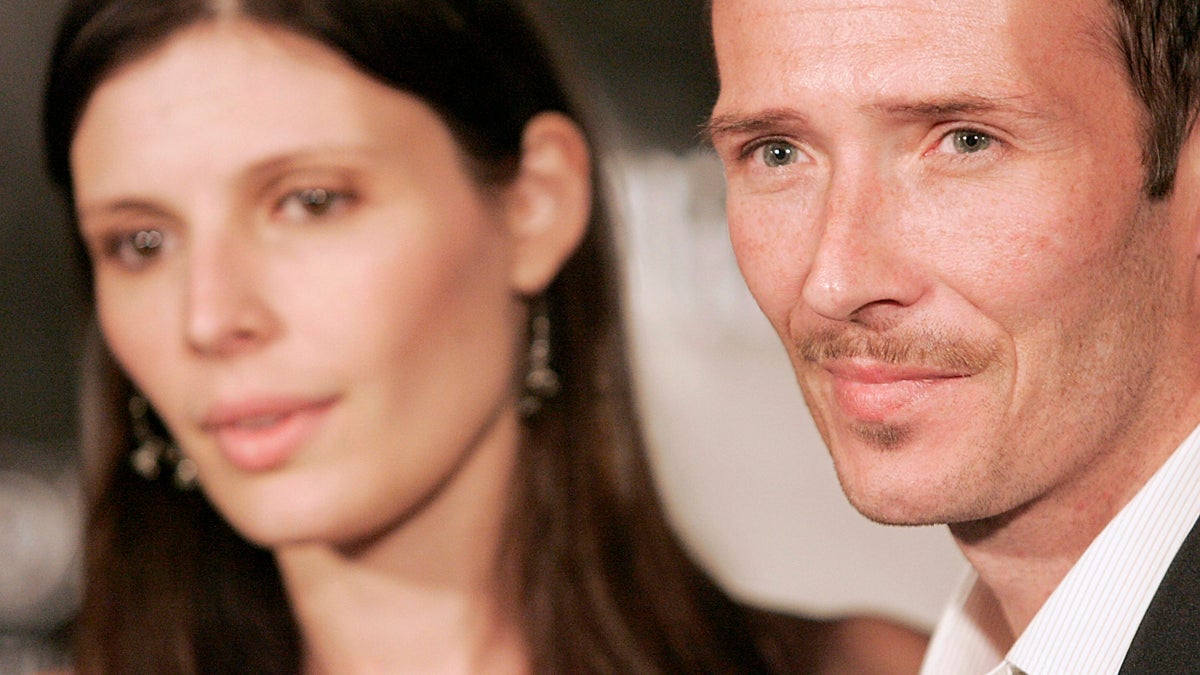  Singer Scott Weiland and his then wife, Mary Forsberg, pose on the red carpet during the William Rast Fashion Show at the Social Hollywood nightclub in Los Angeles, Calif. in 2006. (Dan Steinberg/AP Photo) 