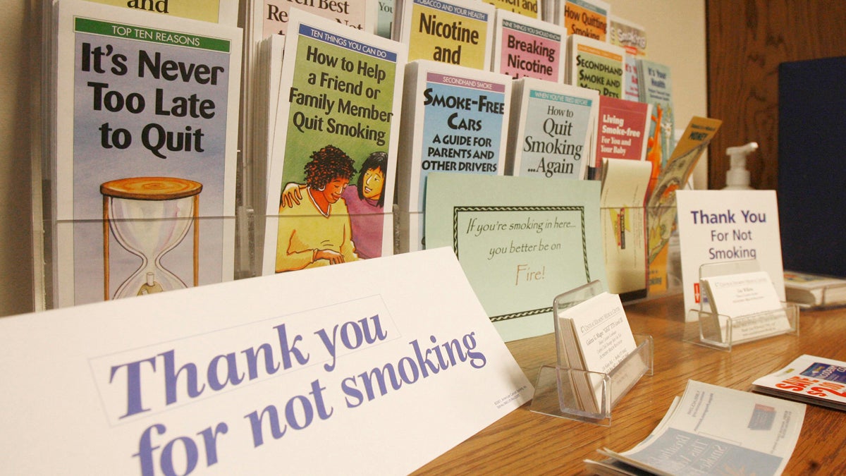  Stop smoking materials on display. (Toby Talbot/AP Photo, file) 