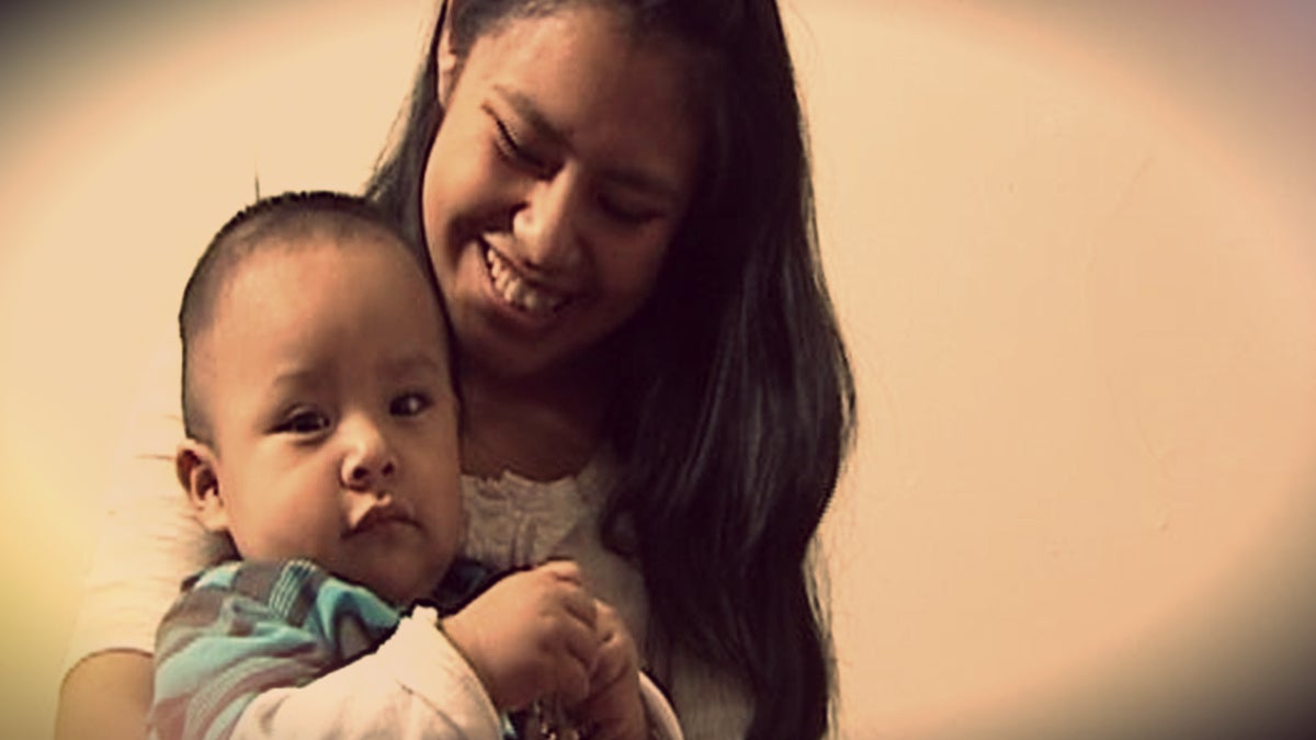  Soraida Ramos Morales and her son at their Georgetown home.(Paul Parmelee/WHYY) 