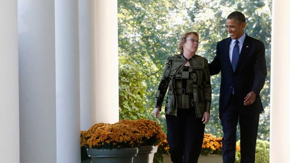  Janice Baker and President Barack Obama (AP Photo/Charles Dharapak) 