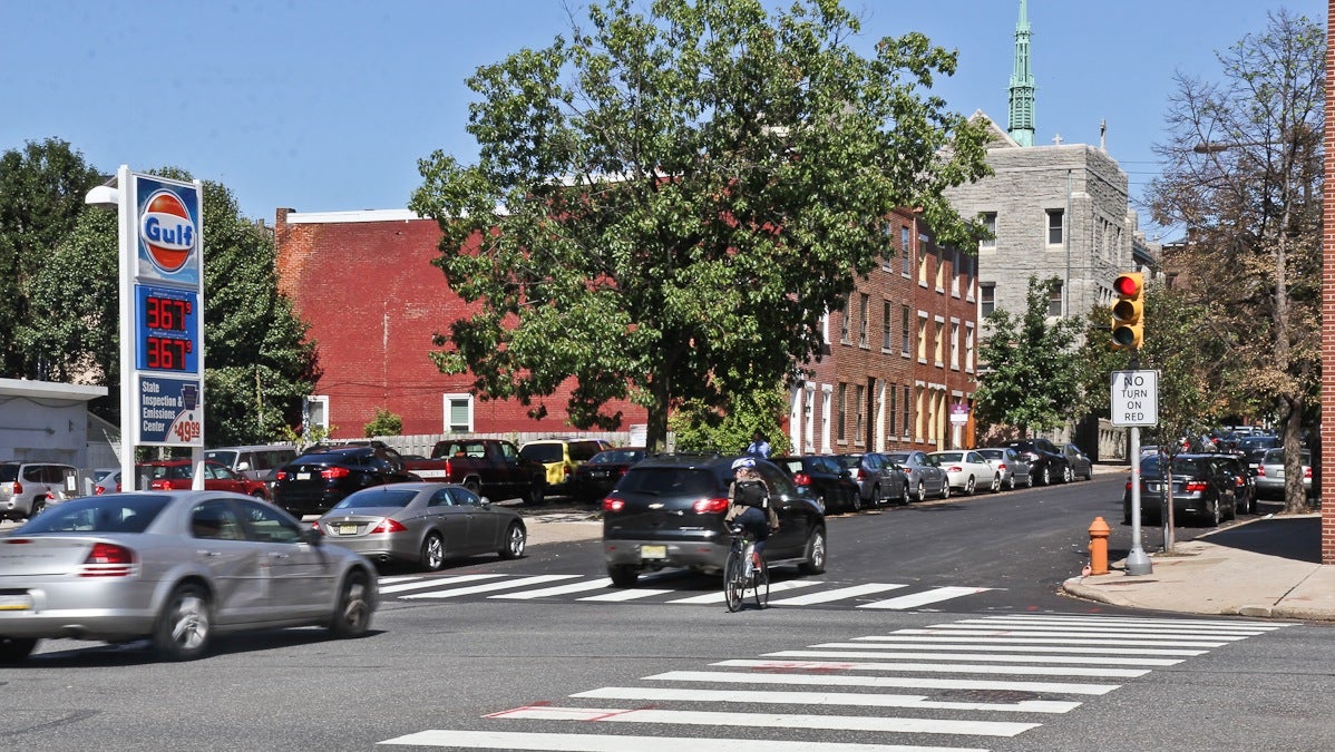  Philly politicians are proposing a bike lane on 22nd between Spring Garden St. and Fairmount Ave. (Kimberly Paynter/WHYY) 