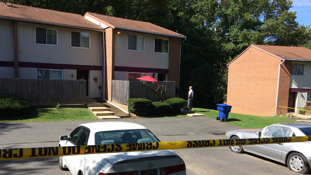  New Castle County Police at the Claymont home where a two-year-old boy was shot. (Shirley Min/WHYY) 
