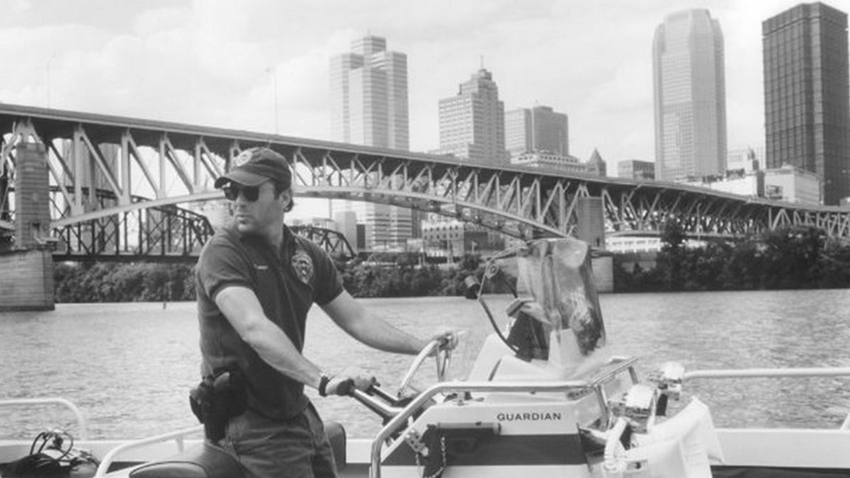  Bruce Willis stars as Tom Hardy, a police officer demoted to river patrol with the Pittsburgh Police Department  in the 1993 movie “Striking Distance.” (Columbia Pictures Industries, Inc.)  