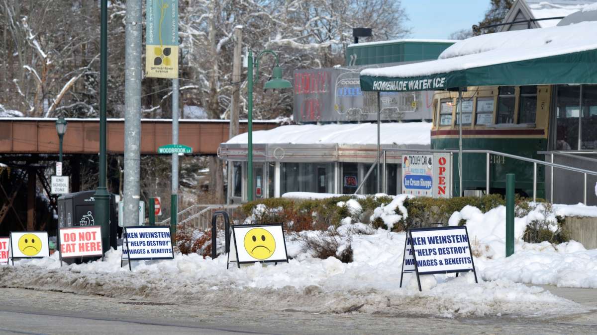  Local IBEW 98 pickets near the Trolley Car Diner. (Bas Slabbers/for NewsWorks, file) 