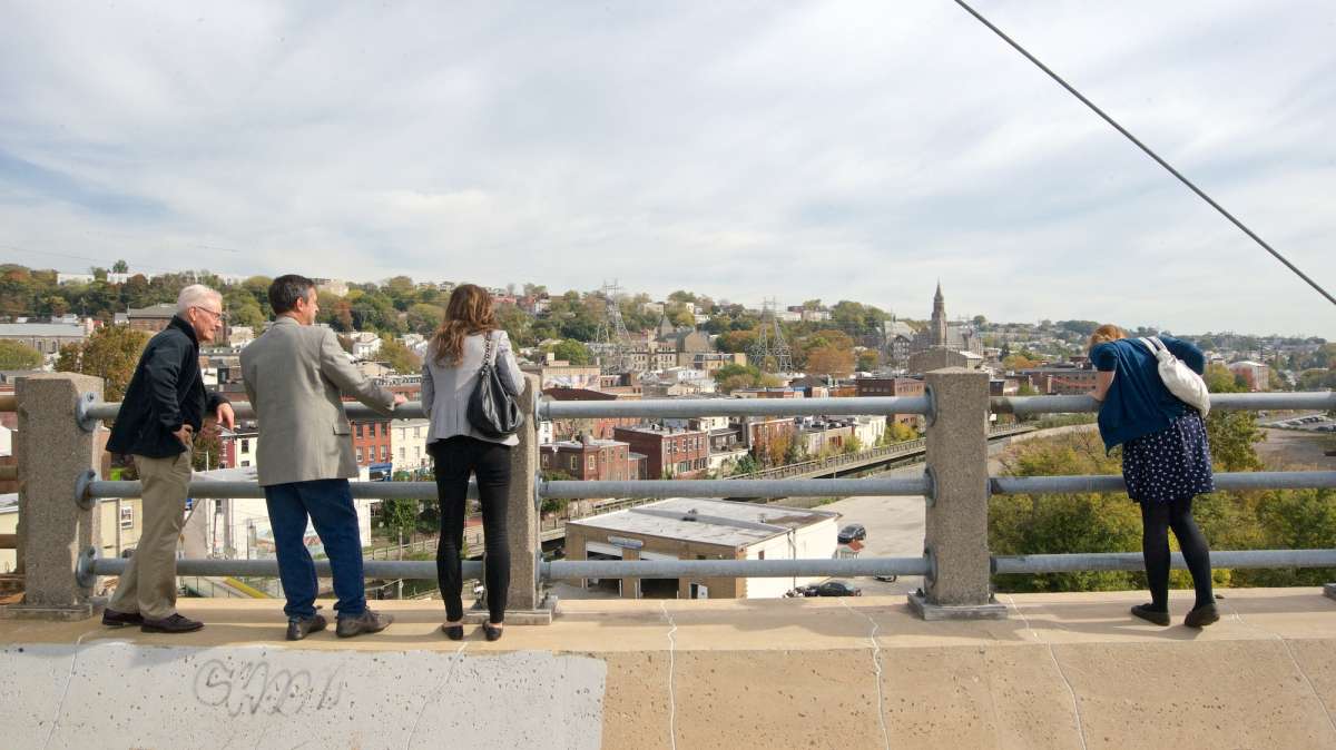  Checking out the view from atop the Manayunk Bridge Trail after Tuesday's ground-breaking ceremony. (Bas Slabbers/for NewsWorks) 