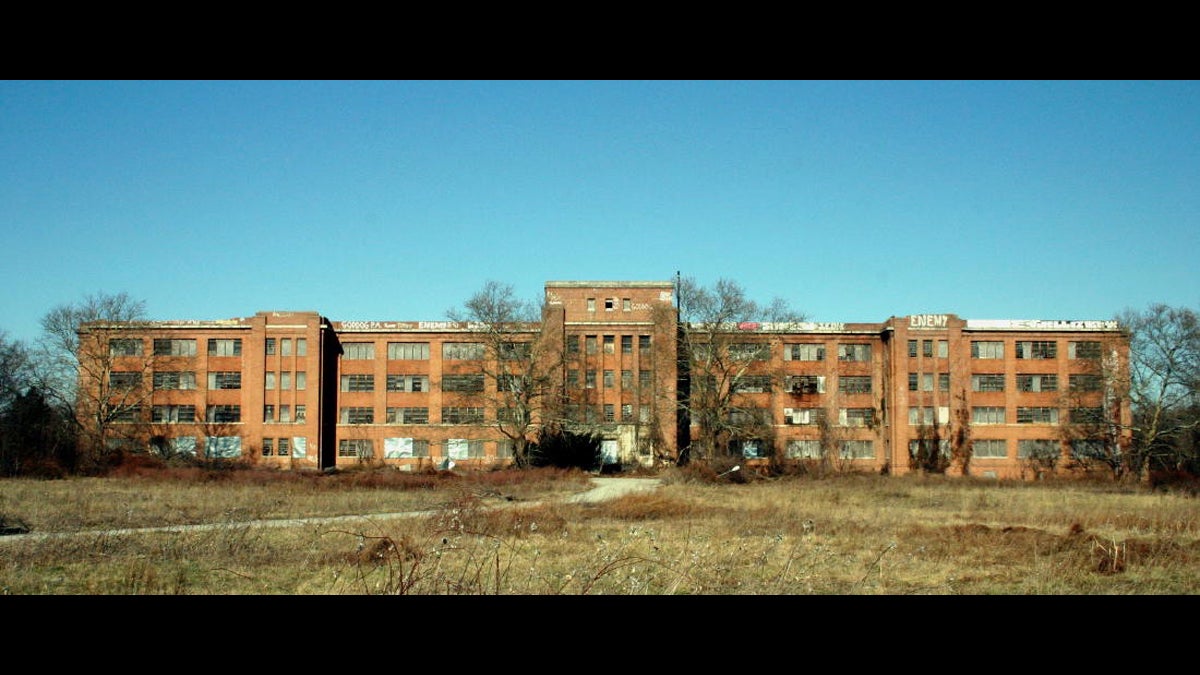  Philadelphia State Hospital, also known as the Byberry mental asylum (Photo by John Webster) 