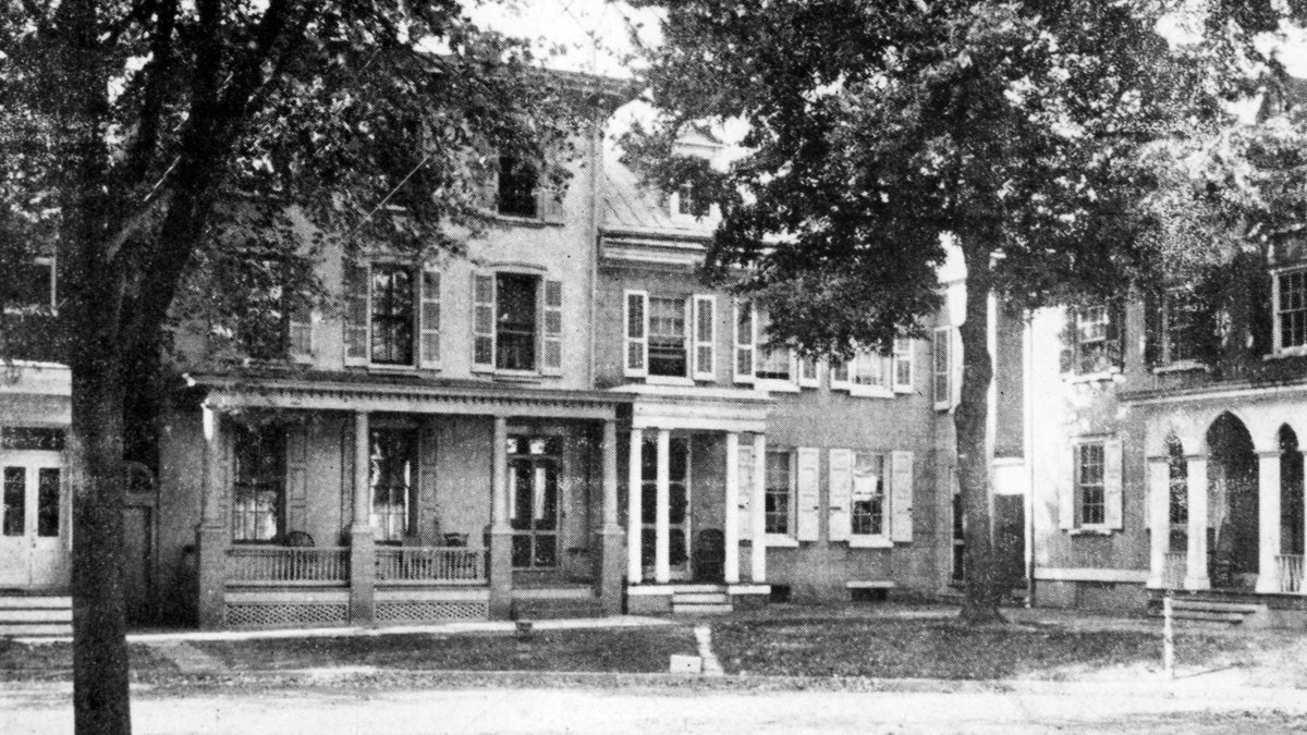  The 'Poison Candy Murder House' still stands in Dover. (photo courtesy Delaware Public Archives) 