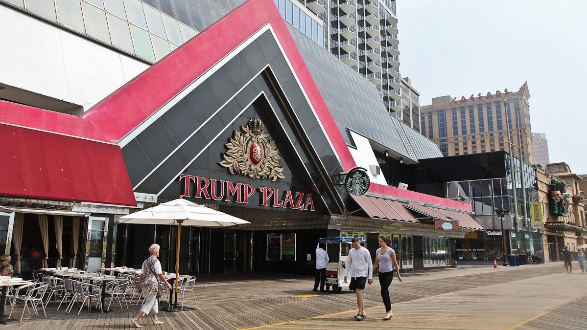  Atlantic City's Trump Plaza Casino has announced plans to shut down. (Kimberly Paynter/WHYY) 