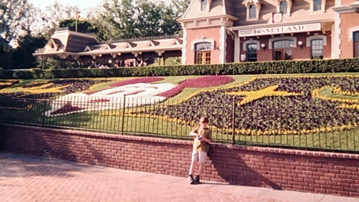  Trevor Cassidy is shown as a child at the front gates of Disneyland in Anaheim, Calif. (Image courtesy of Trevor Cassidy) 