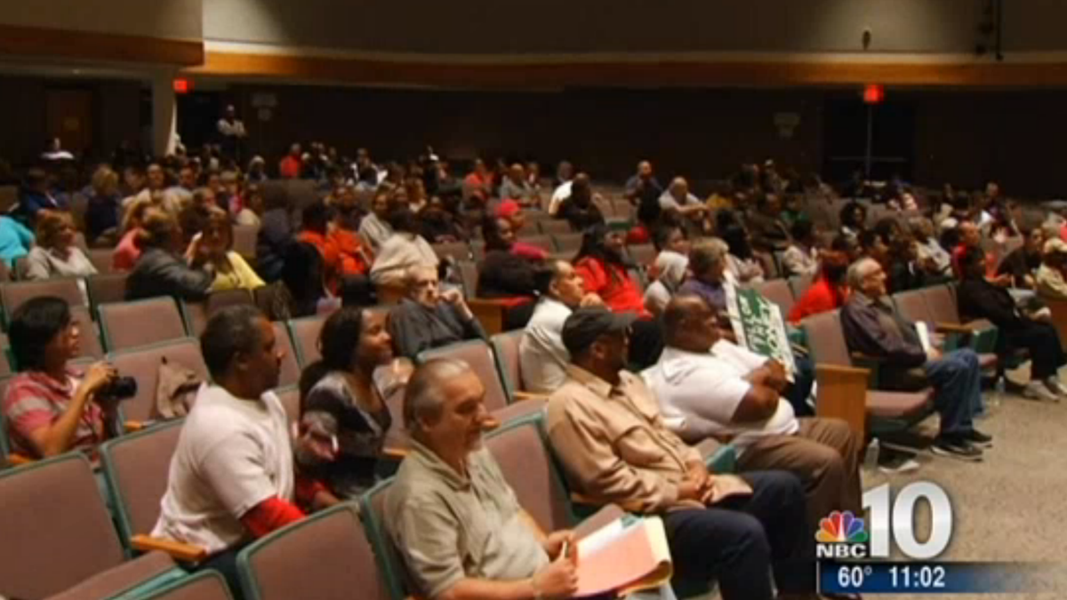  Residents at a meeting Monday about the racist texting controversy. (Courtesy NBC10) 