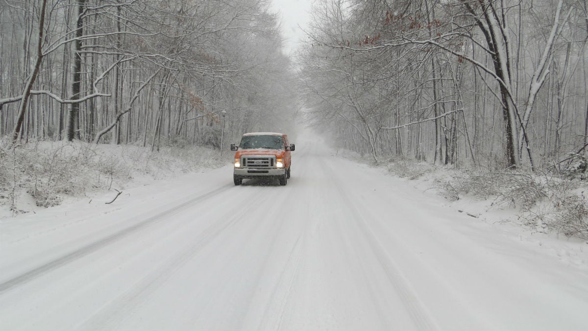  A snowy road outside DelDOT facilities in Newark. (Avi Wolfman-Arent, Newsworks) 