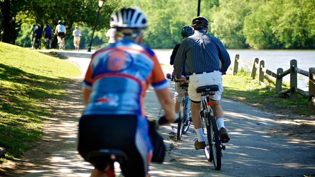  Cyclists are shown on a bike path alongside the Schuykill River. (Bas Slabbers/for NewsWorks, file) 