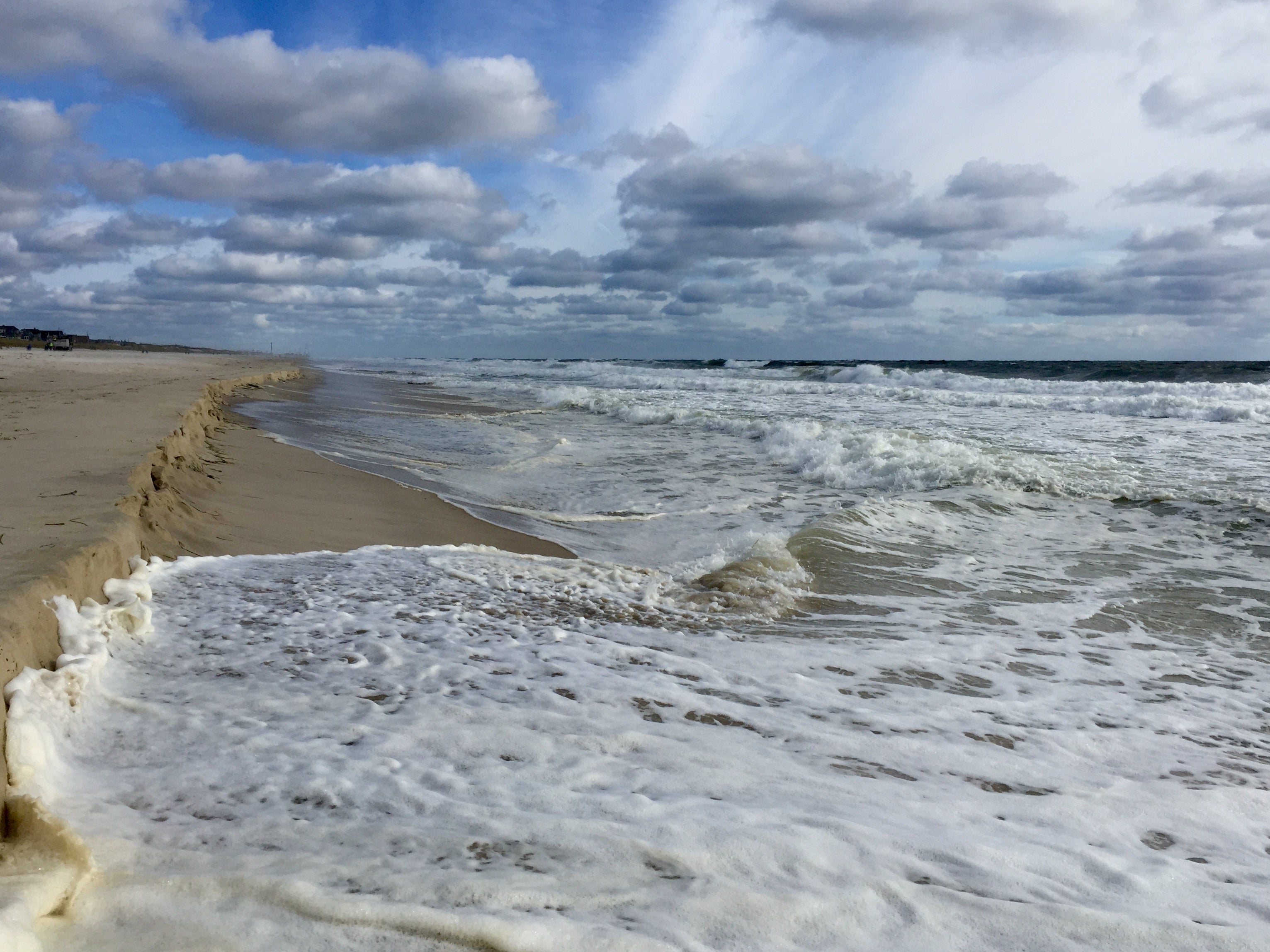  Rough ocean conditions Monday morning in South Seaside Park. (Photo: Justin Auciello/for NewsWorks) 