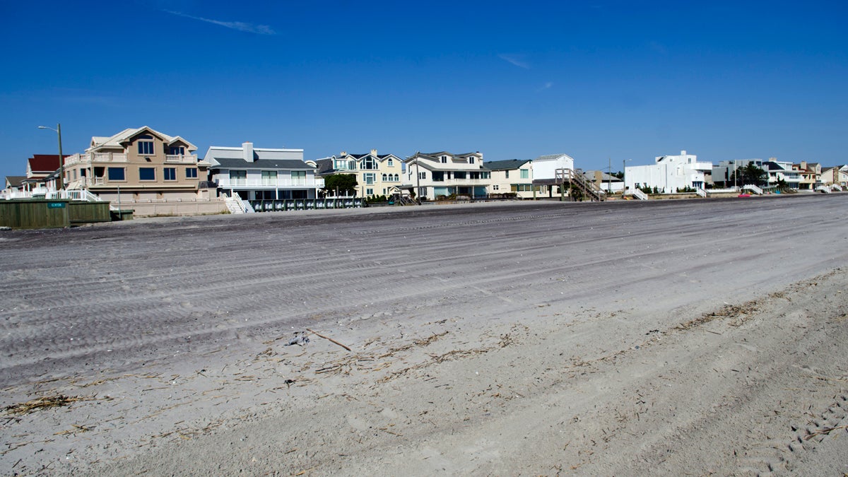 Seawalls in front of homes on the beach in Margate. (Anthony Smedile/for WHYY)