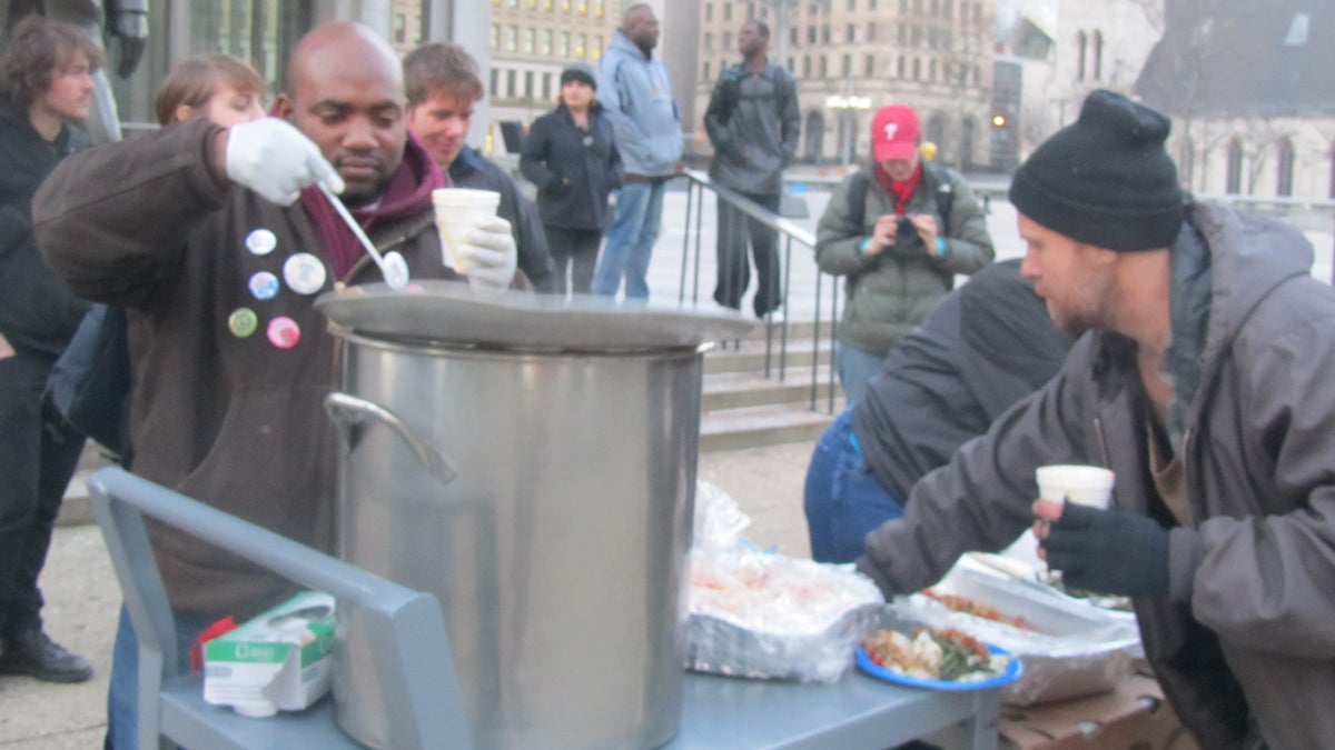  Without funding to maintain an indoor facility, many groups will be forced to serve food outside on the Benjamin Franklin Parkway. (NewsWorks Photo, file) 