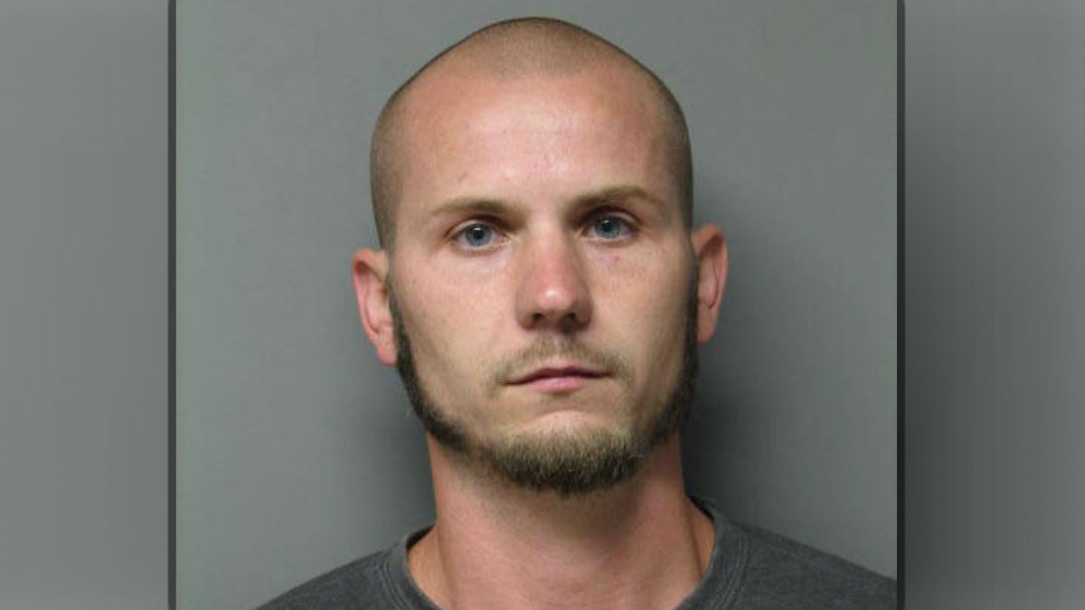 Justin Middleton is accused of leaving his 14-month-old daughter in a car while he gambled at Harrington Casino. (photo courtesy Del. State Police) 