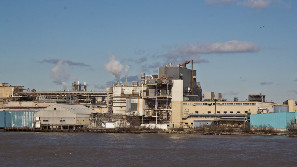 Industry on the Delaware River near the Commodore Barry Bridge in Pennsylvania (Kimberly Paynter/WHYY)