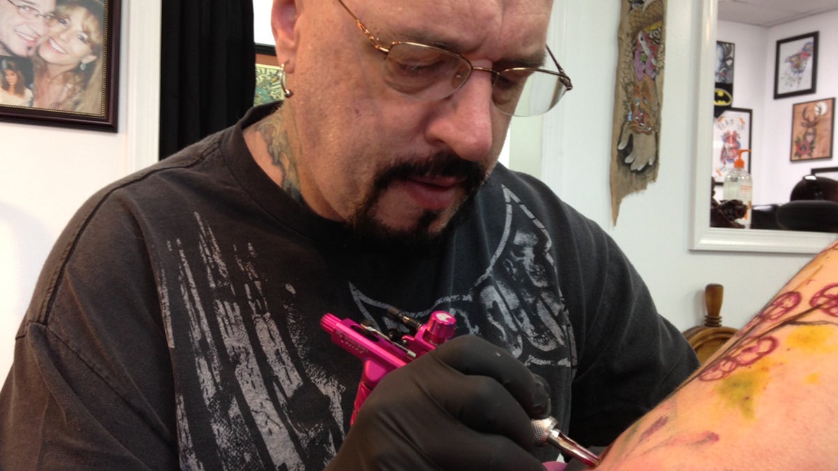  Steve Junkins, of Drop of Ink Tattoo in Mechanicsburg (Mary Wilson/WHYY) 