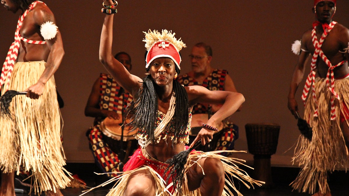 The Kulu Mele dance group has been performing on Thanksgiving weekend for two decades.