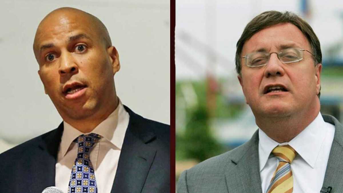  Cory Booker (left) and Steve Lonegan had their final debate Wednesday in Glassboro, N.J. (Image via NBC10.com) 