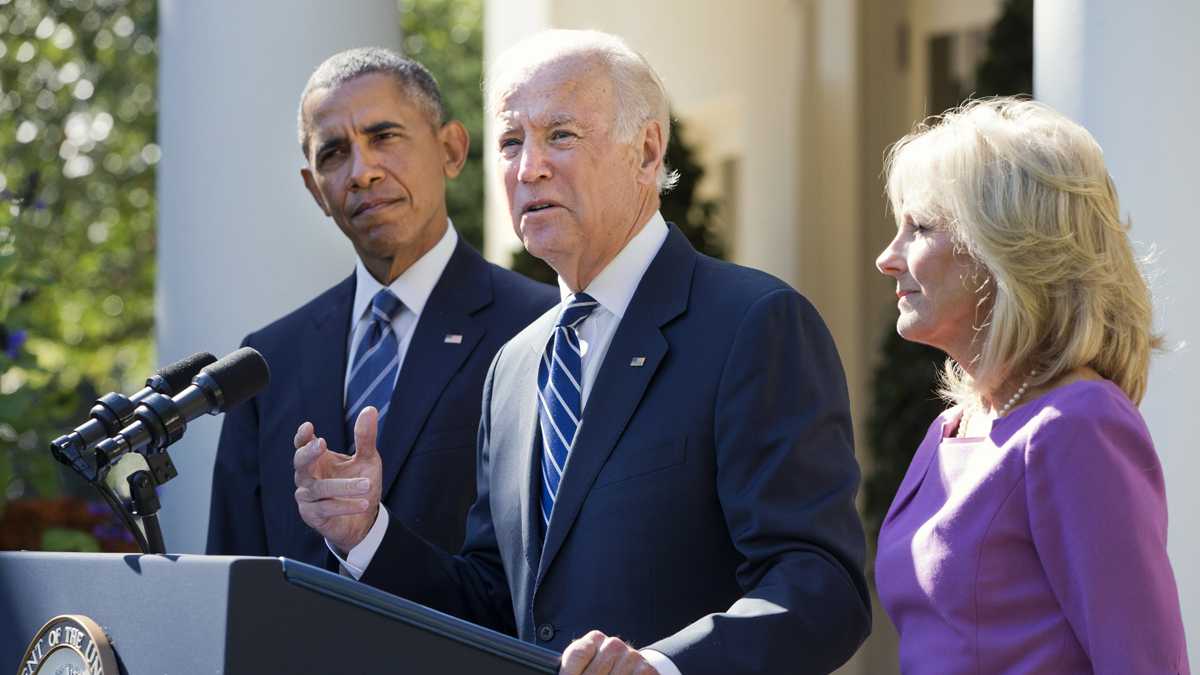  Vice President Joe Biden, with his wife Dr. Jill Biden, right, and President Barack Obama announces that he will not run for the presidential nomination, Wednesday, Oct. 21, 2015, in the Rose Garden of the White House in Washington. (Jacquelyn Martin/AP Photo) 