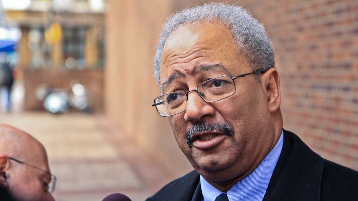 Chaka Fattah is scheduled to be sentenced Monday over schemes that largely surround an illegal $1 million campaign loan he obtained in a failed 2008 run for Philadelphia mayor.(Kimberly Paynter/WHYY)