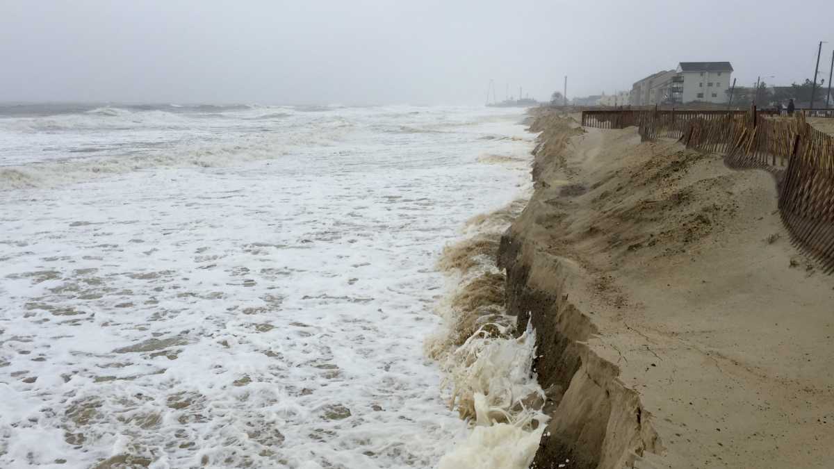  During high tide in Ortley Beach on Oct. 3, 2015. (Photo: Justin Auciello/for NewsWorks) 