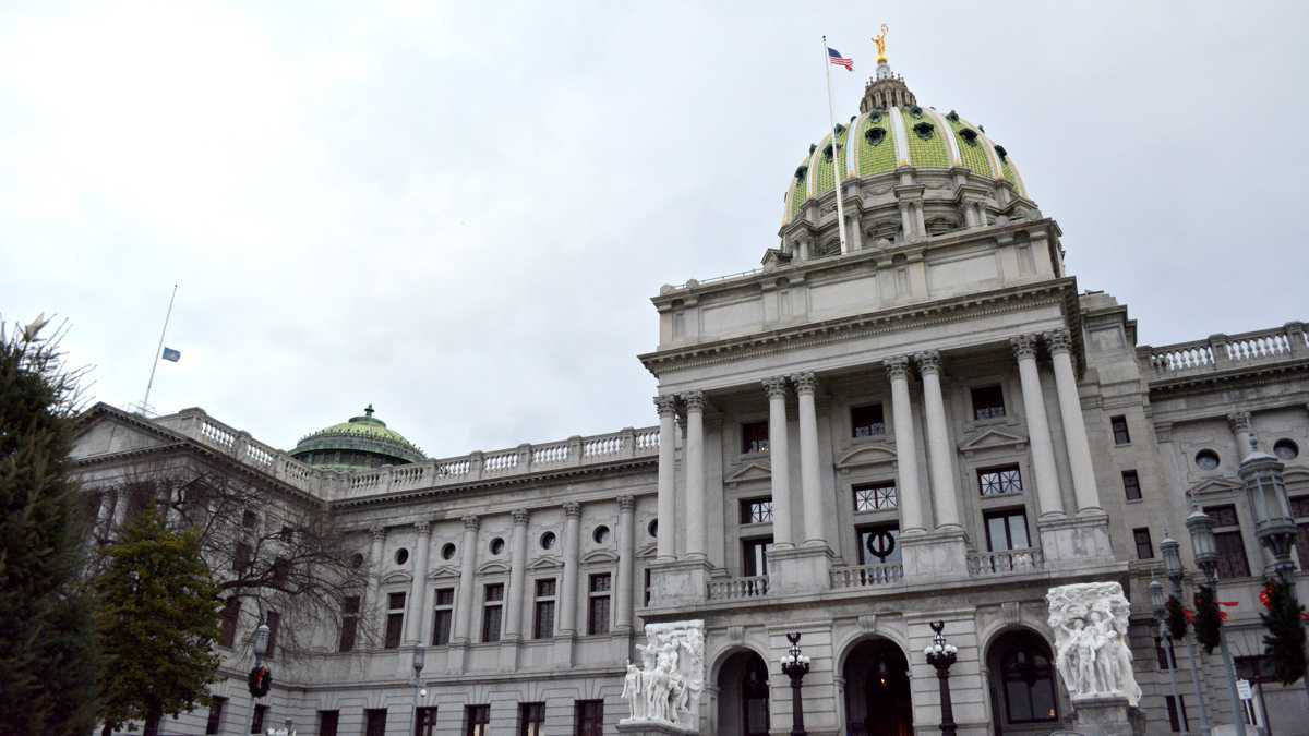 Pennsylvania Capitol in Harrisburg (Kevin McCorry/WHYY) 