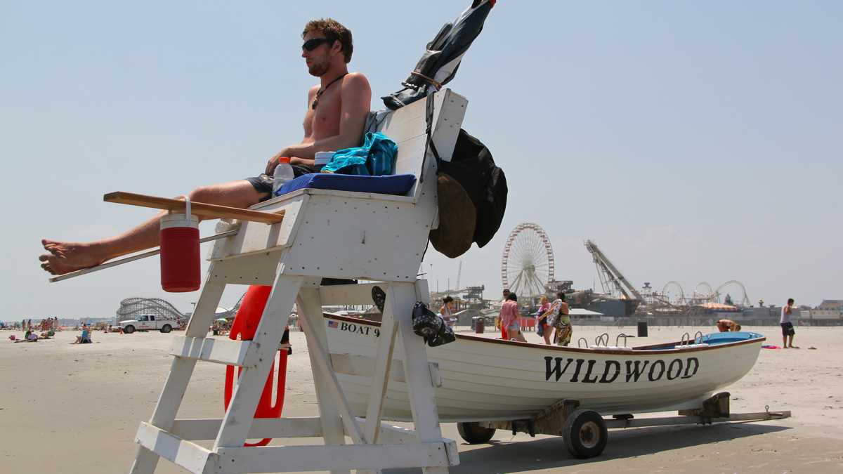 A lifeguard protects the beaches at Wildwood. (Emma Lee/WHYY)