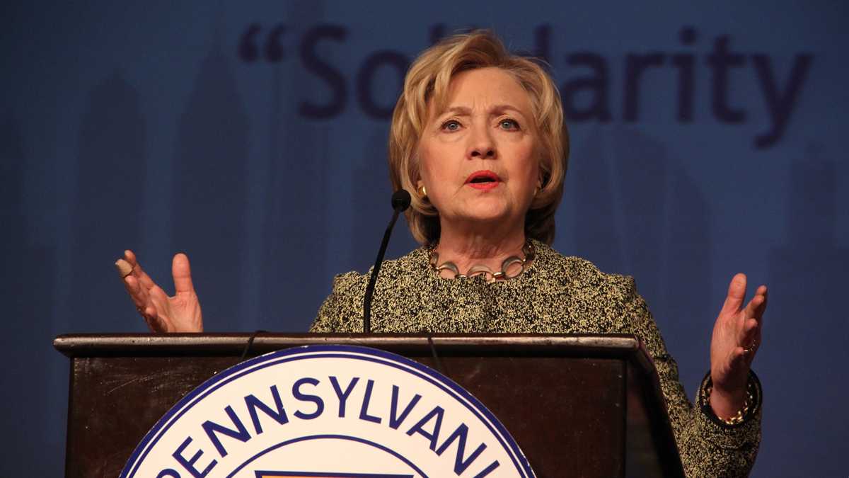  Hillary Clinton speaks at AFL-CIO convention in Philadelphia in April 2016. (Emma Lee/WHYY) 