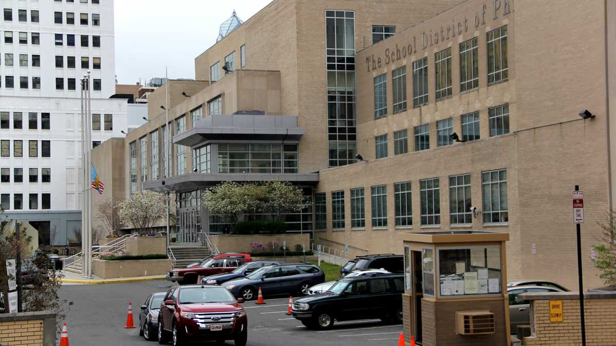  Philadelphia School District Headquarters, 440 N. Broad St. (Emma Lee/WHYY) 