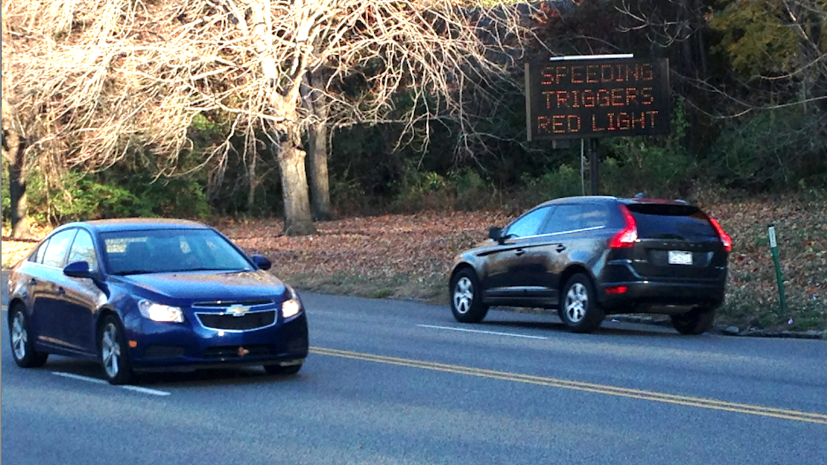  The Philadelphia Streets Department is using sensors to monitor speed on Kelly Drive. (Brian Hickey/WHYY) 