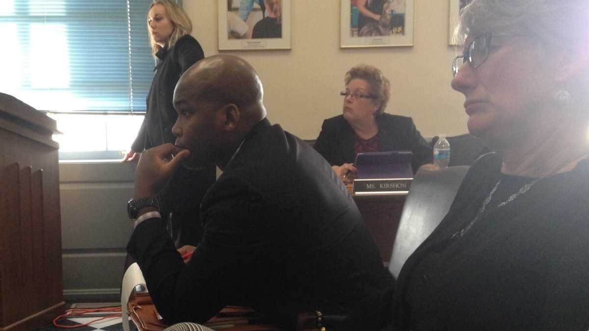  Dr. Lamont Browne (center) at a State Board of Education meeting. (Avi Wolfman-Arent, NewsWorks) 